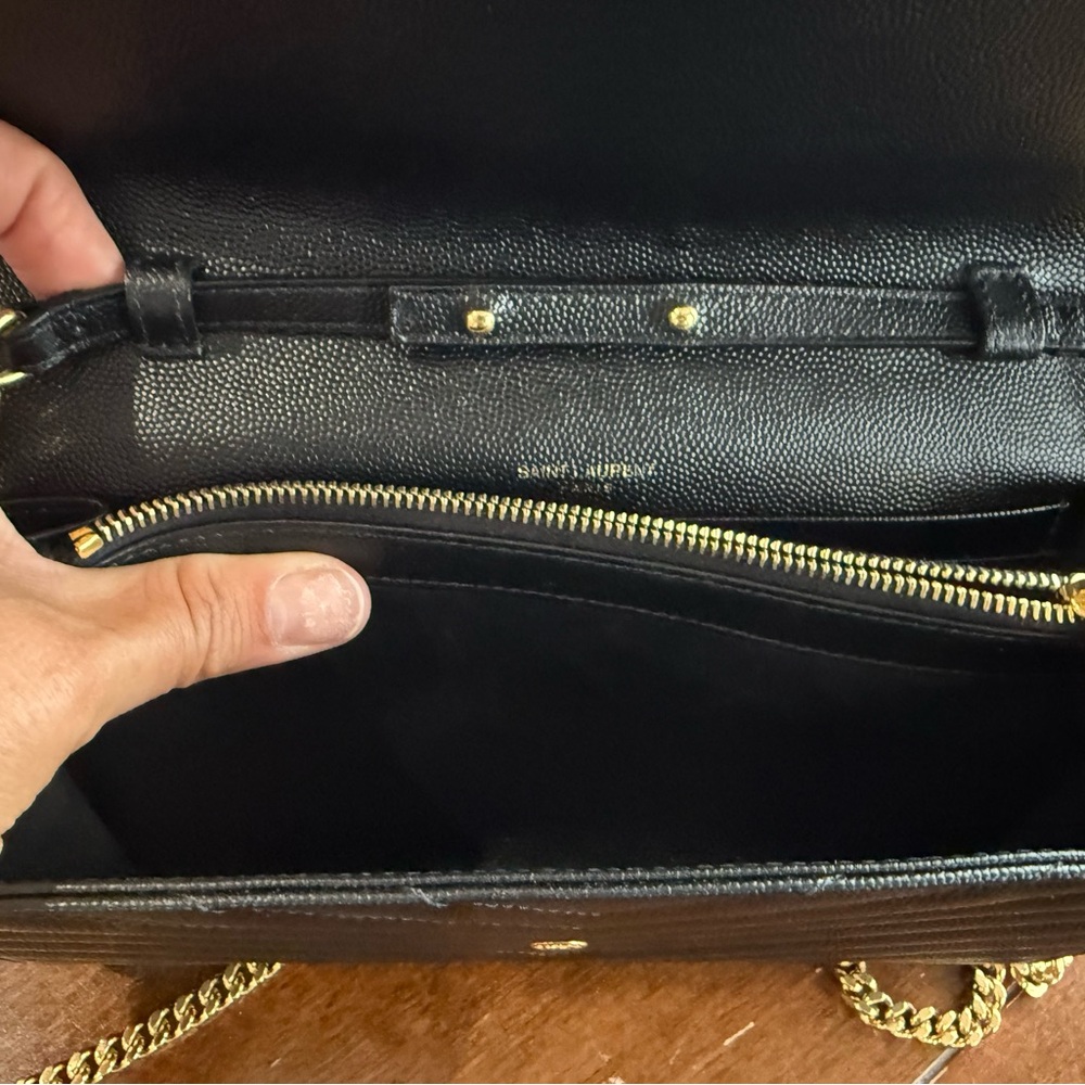 Saint Laurent Black Quilted Chain Bag - Picture 5 of 7